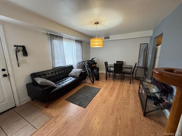 227 Hill Rise, Calverton NY 11933