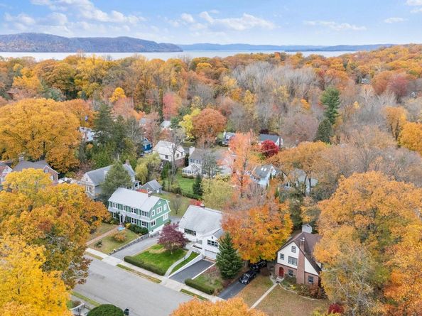 111 Farrington Avenue, Sleepy Hollow NY 10591