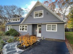53 Glen Avenue, Flanders NY 11901