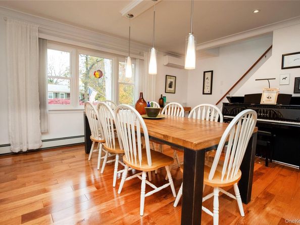 53 Glen Avenue, Flanders NY 11901