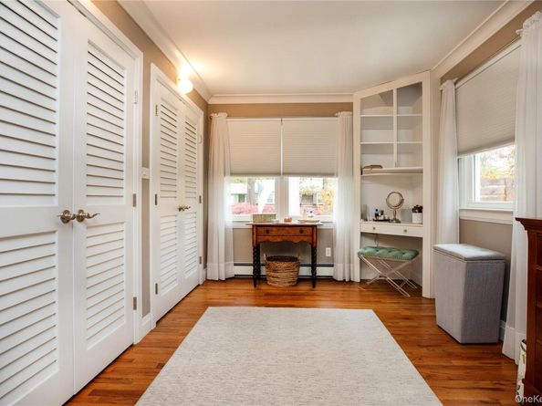 53 Glen Avenue, Flanders NY 11901