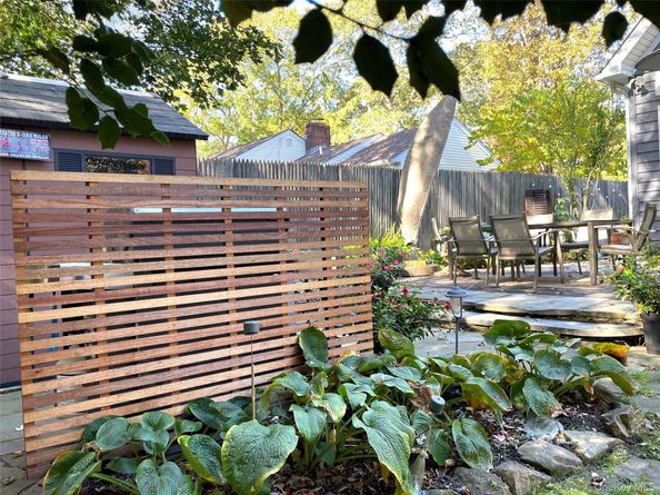 53 Glen Avenue, Flanders NY 11901