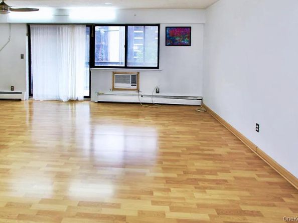 3520 147th Street 6A, Flushing NY 11354