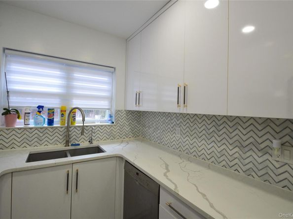 10546 65th Road, Forest Hills NY 11375