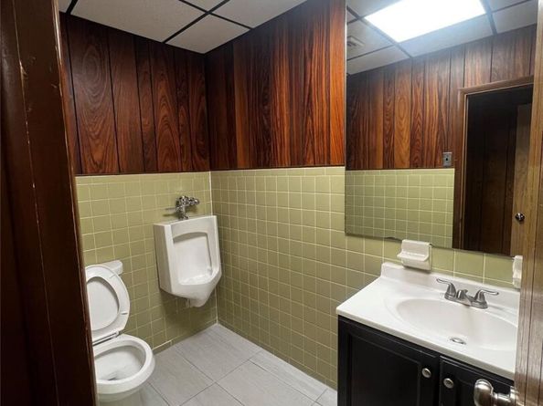 6938 Myrtle Avenue, Glendale NY 11385