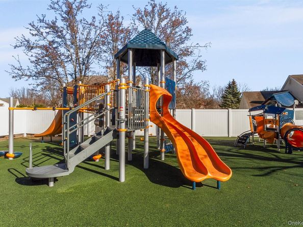 79 Landmark Court, White Plains NY 10603