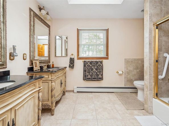 12 Briarwood Court, Head Of The Harbor NY 11780