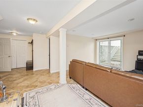 12 Briarwood Court, Head Of The Harbor NY 11780