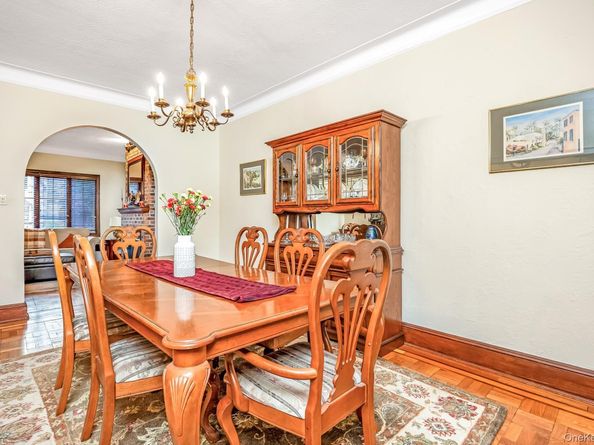 64-67 83rd Street, Middle Village NY 11379