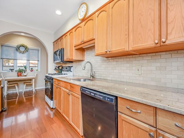 64-67 83rd Street, Middle Village NY 11379