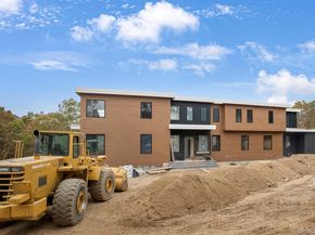 207 Middle Line Highway, Southampton NY 11968