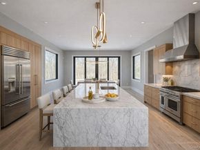 207 Middle Line Highway, Southampton NY 11968