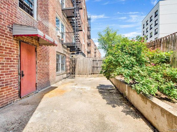 2630 Kingsbridge Terrace 2R, Bronx NY 10463