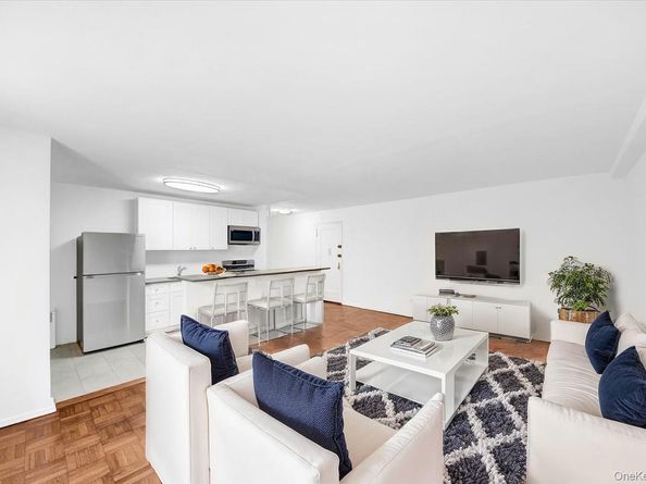 2630 Kingsbridge Terrace 2R, Bronx NY 10463