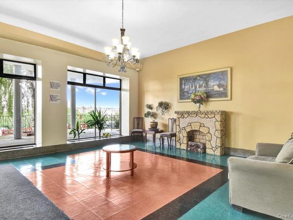 2630 Kingsbridge Terrace 2R, Bronx NY 10463