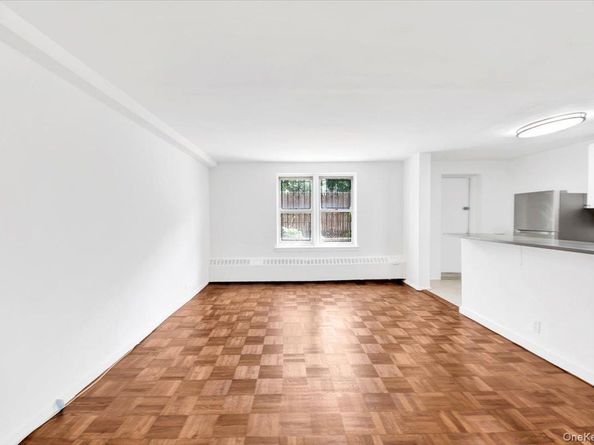 2630 Kingsbridge Terrace 2R, Bronx NY 10463