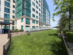 701 Ridge Hill Boulevard 11J, Yonkers NY 10710