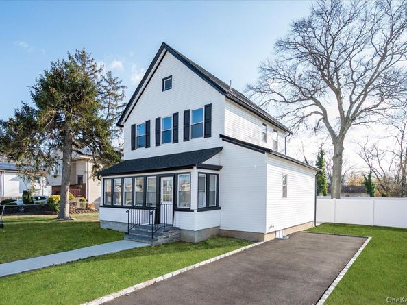 3 Williams Avenue, Amityville NY 11701