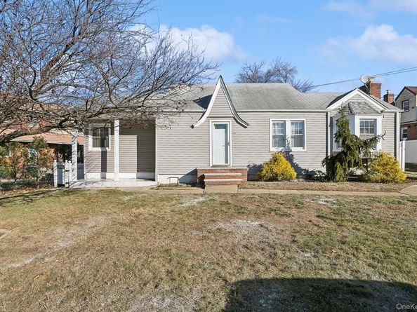 45 Ella Street, Valley Stream NY 11580