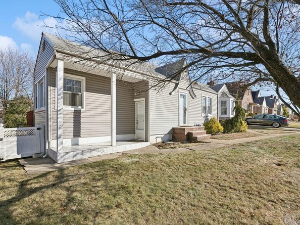 45 Ella Street, Valley Stream NY 11580