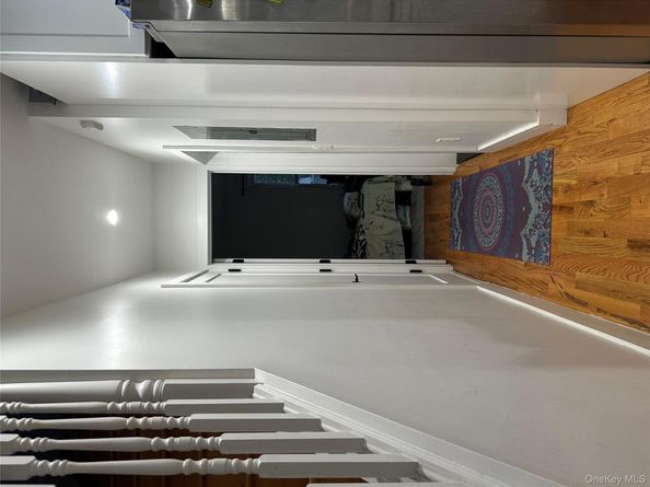 9322 Vanderveer Street, Queens Village NY 11428