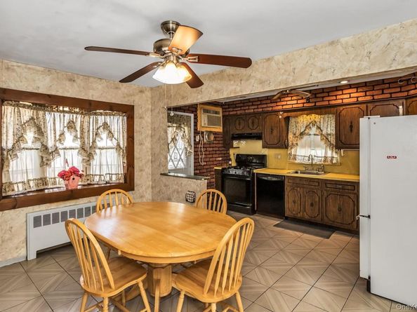 1316 12th Street, West Babylon NY 11704