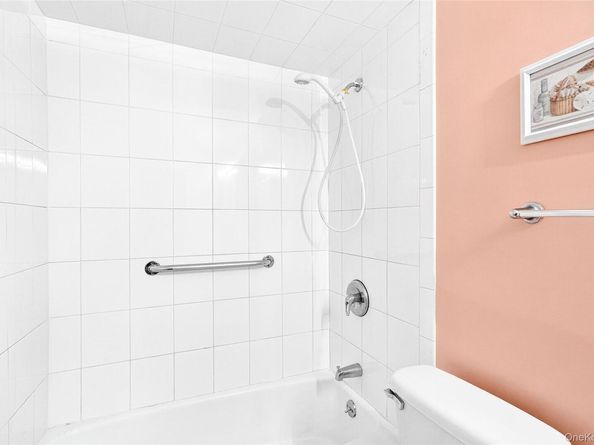 80 E Hartsdale Avenue 418, Hartsdale NY 10530