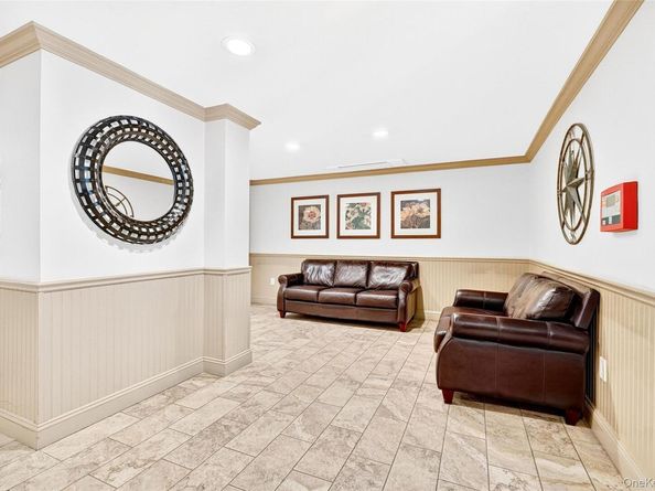 80 E Hartsdale Avenue 418, Hartsdale NY 10530