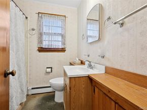 4 Windus Drive, Shirley NY 11967