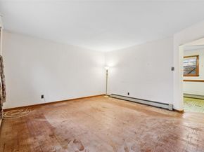 4 Windus Drive, Shirley NY 11967