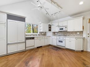 26 Paul Revere Lane, Centerport NY 11721