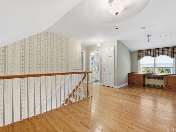 26 Paul Revere Lane, Centerport NY 11721