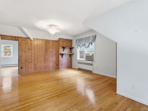 26 Paul Revere Lane, Centerport NY 11721