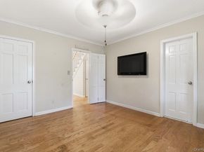 26 Paul Revere Lane, Centerport NY 11721