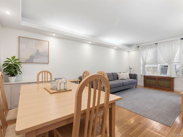 64-11 99th Street 3O4, Rego Park NY 11374