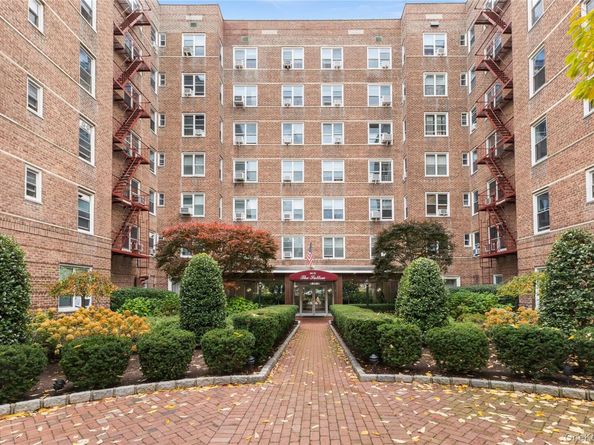 64-11 99th Street 3O4, Rego Park NY 11374