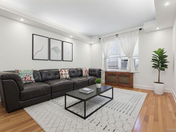 64-11 99th Street 3O4, Rego Park NY 11374