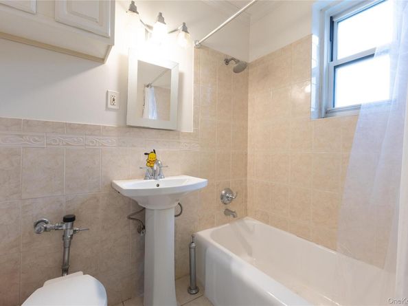 64-11 99th Street 3O4, Rego Park NY 11374