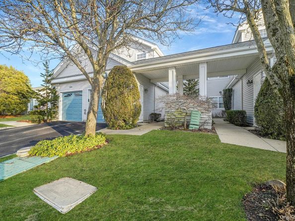 554 Mirror Pond Court, Moriches NY 11955