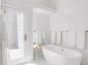 64 W End Road, East Hampton NY 11937