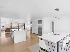 33 Oyster Pond Lane, East Hampton NY 11937