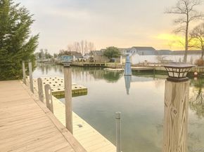 38 E Hamilton Avenue, Massapequa NY 11758