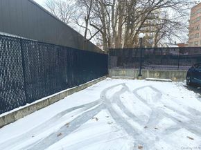 143-41 84th Drive 2A, Briarwood NY 11435