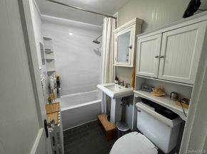 86 E Sunnyside Lane, Irvington NY 10533