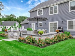 6 Mastro Court, Baiting Hollow NY 11933