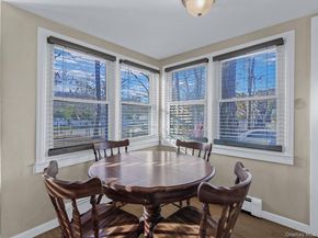 29 Parkside Avenue, Miller Place NY 11764