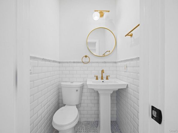 11809 Nashville Boulevard, Cambria Heights NY 11411