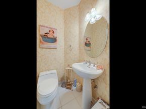 130 Cinnamon Court, Melville NY 11747