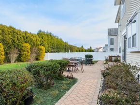 4 Avolet Court, Mount Sinai NY 11766