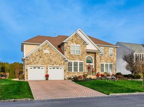 4 Avolet Court, Mount Sinai NY 11766